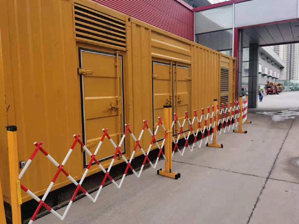 雨山租赁发电机发电机油箱使用后要定期清除油箱底部沉淀的杂质