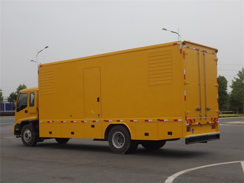 雨山出租发电机-柴油发电机组电压低报警怎么办？