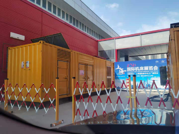 雨山发电车出租-发电机无电压或电压太低怎么办？