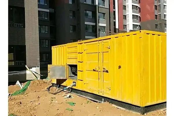 雨山发电机租赁中燃油压力过低会对发动机的哪些部件造成损坏？