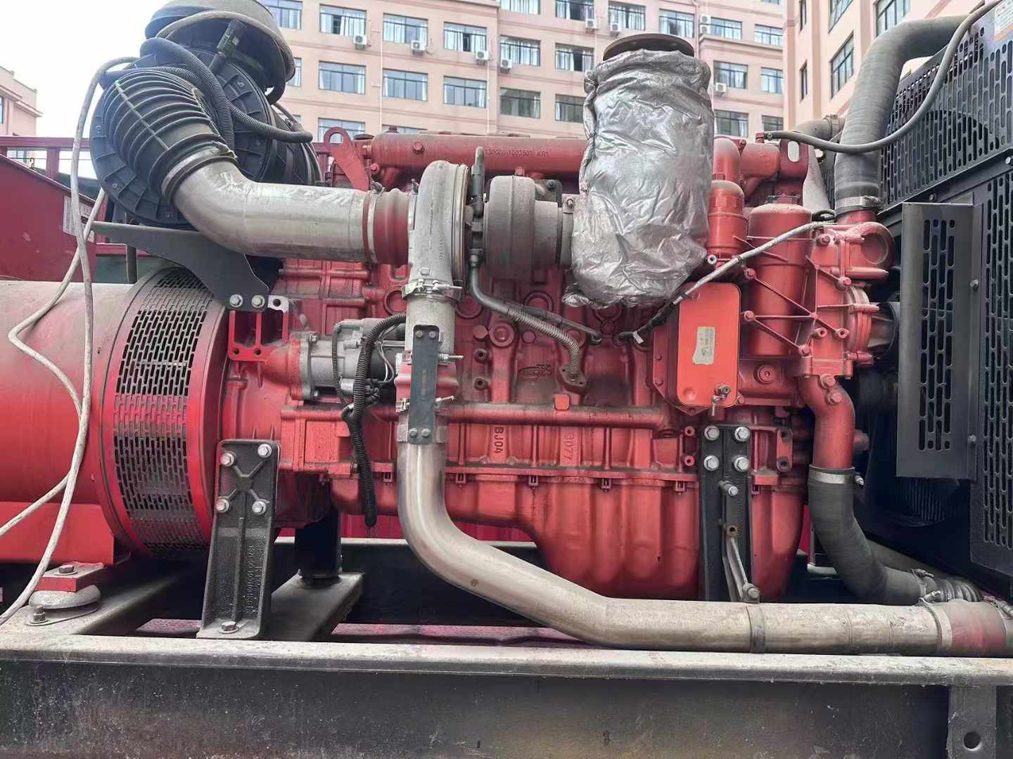 雨山如何选择适合 600kW 柴油发电机组的过载保护器？