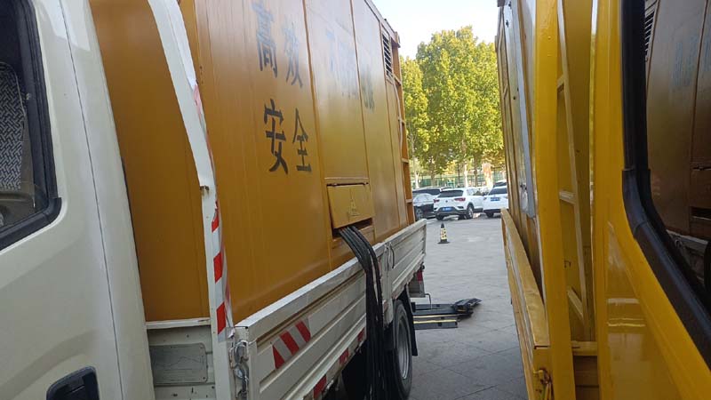 雨山如何判断柴油发电机组和UPS电源的切换时间是否符合要求？