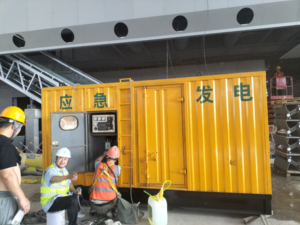 雨山怎样判断空气滤清器是否需要更换？