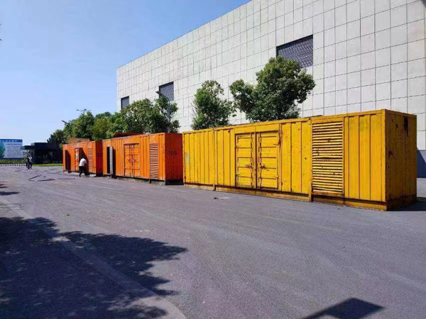 雨山环境温度变化对柴油发电机组的性能有哪些具体影响？