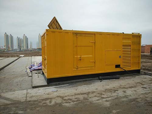 雨山合同中关于乙方责任导致工期延误的赔偿标准应该如何制定？