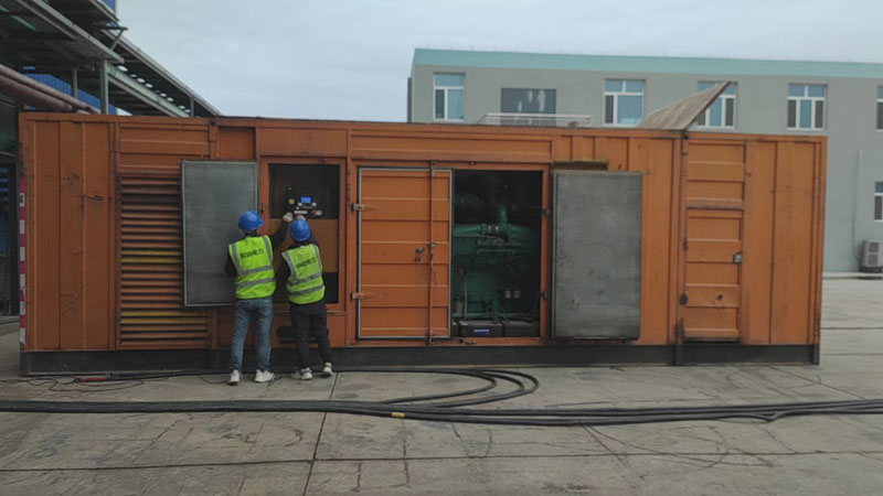 雨山如何检查柴油发电机组的机油油位？